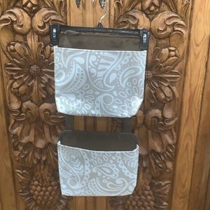 EUC Set of 2 thirty one Snap pockets